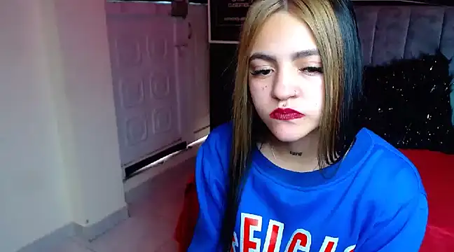 Violettasquirt online show from January 15, 6:19 pm