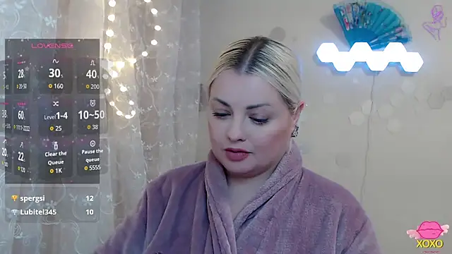 JewellKiss7 online show from November 25, 4:40 pm