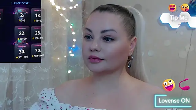 JewellKiss7 online show from June 9, 5:46 pm