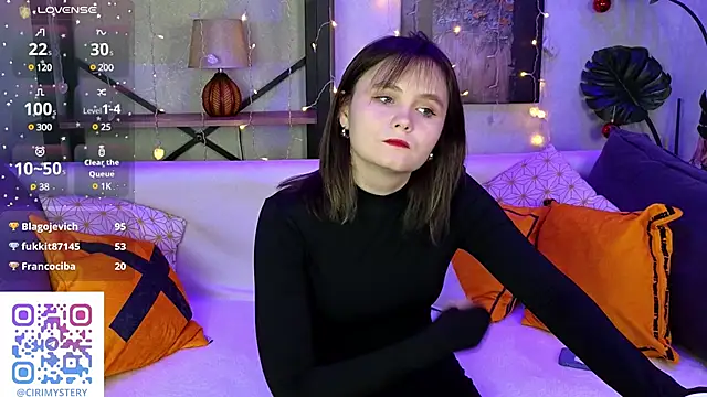 CiriRianonn online show from December 14, 7:40 am