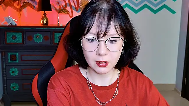 NancyMartinez online show from October 14, 9:10 am