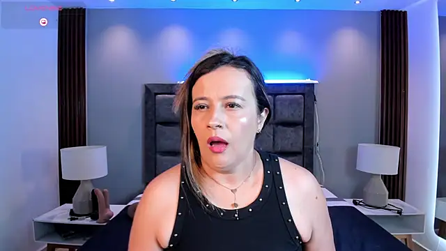 Susann Ross online show from July 17, 11:06 am