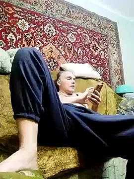 Pineapple04 online show from December 31, 6:24 pm