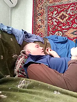 Pineapple04 online show from October 4, 5:27 am