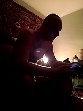 Snapshot of Pineapple04 chatting on January 12, 4:39 am Pineapple04 online show from January 12, 4:39 am