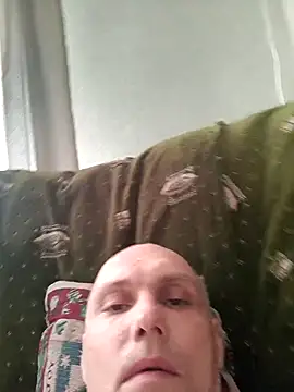 Snapshot of Pineapple04 chatting on March 11, 4:40 am Pineapple04 online show from March 11, 4:40 am