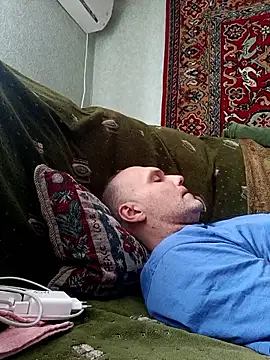 Snapshot of Pineapple04 chatting on March 18, 8:39 am Pineapple04 online show from March 18, 8:39 am