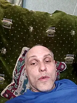 Snapshot of Pineapple04 chatting on March 22, 7:06 pm Pineapple04 online show from March 22, 7:06 pm