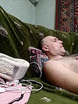 Snapshot of Pineapple04 chatting on March 24, 6:24 pm Pineapple04 online show from March 24, 6:24 pm