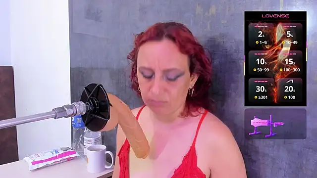 Snapshot of Issys_milf chatting on April 24, 11:56 am Issys milf online show from April 24, 11:56 am