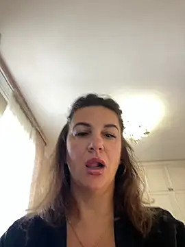 Snapshot of Dina0908 chatting on July 20, 8:06 am Dina0908 online show from July 20, 8:06 am