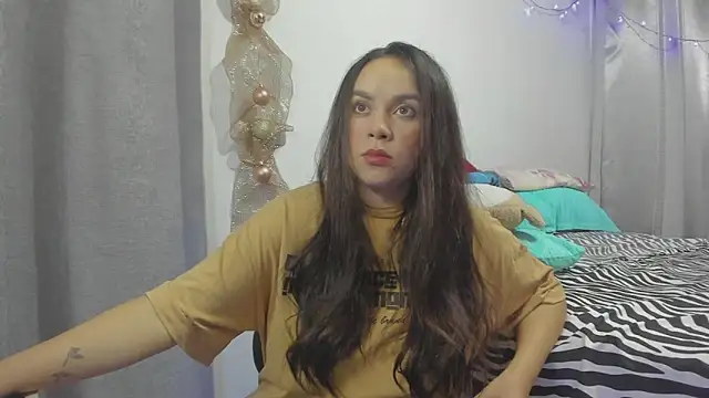 HARLEYNAPIER online show from November 20, 11:15 pm