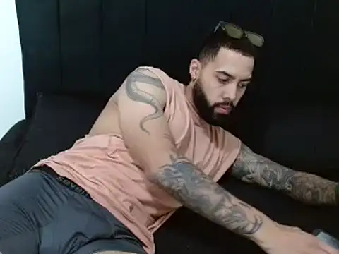 Hendry  online show from December 13, 12:20 am