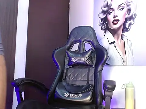 Hendry  online show from September 9, 3:28 am