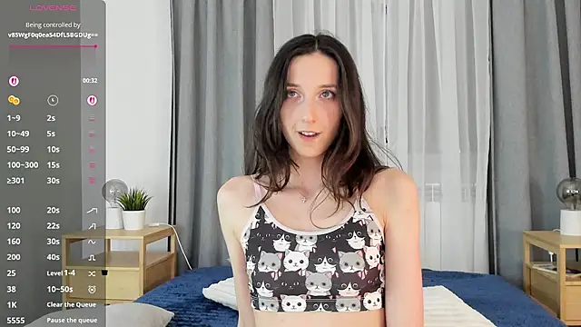 Snapshot of Ketty_Belly chatting on April 17, 9:51 pm Ketty Belly online show from April 17, 9:51 pm