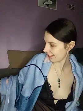 Snapshot of chachalette444 chatting on March 15, 8:32 pm chachalette444 online show from March 15, 8:32 pm