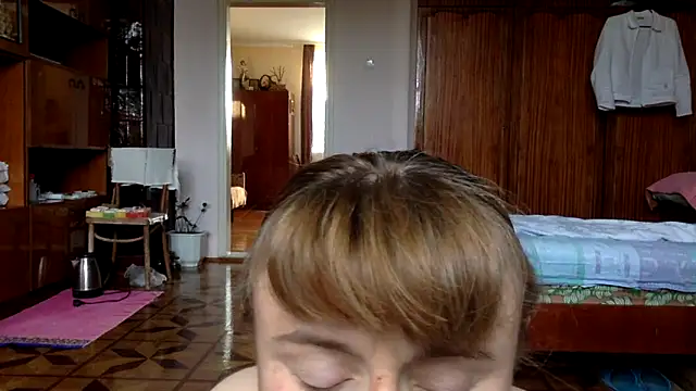 Snapshot of KlavdiaPetrivna chatting on June 11, 3:37 am KlavdiaPetrivna online show from June 11, 3:37 am