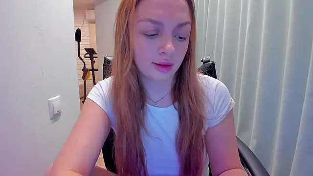 realfairy online show from February 1, 9:51 pm