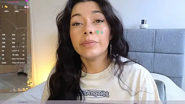 Soffimoon  online show from May 26, 8:16 pm