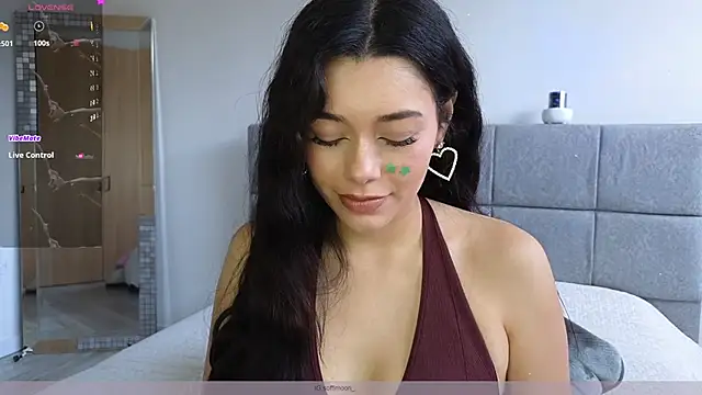 Soffimoon  online show from May 28, 8:06 pm