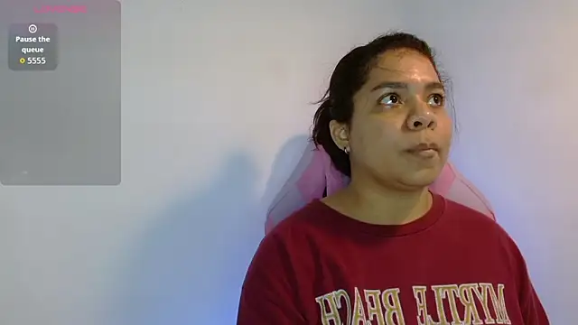 Snapshot of yulissa18 chatting on March 17, 3:33 am yulissa18 online show from March 17, 3:33 am