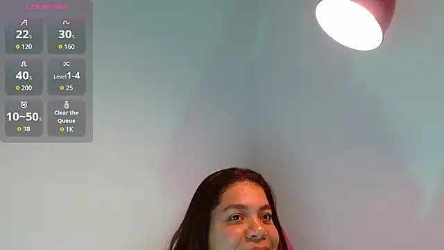 Snapshot of yulissa18 chatting on March 18, 1:53 am yulissa18 online show from March 18, 1:53 am