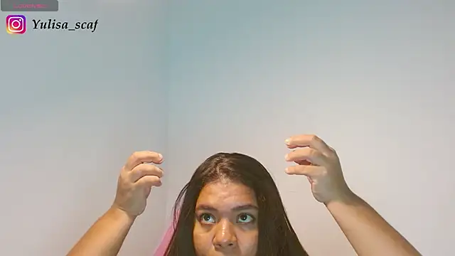 yulissa18 online show from June 14, 6:21 pm