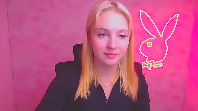Snapshot of Milka_kiss_ chatting on September 19, 5:31 am Milka kiss online show from September 19, 5:31 am