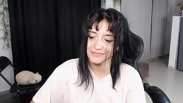 liz-beths online show from February 3, 2:53 am