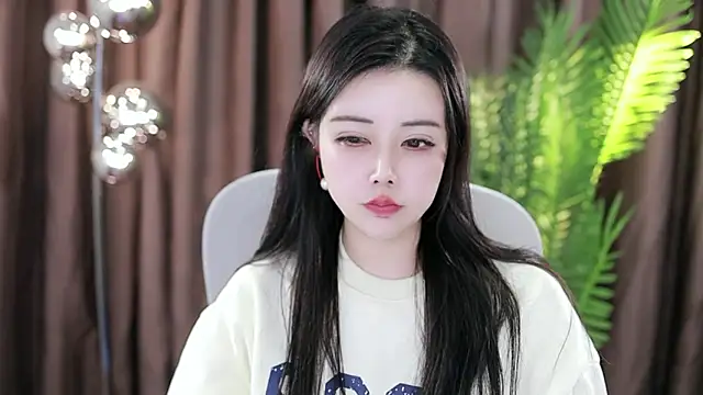 Qiaoqiao  online show from January 21, 5:20 pm