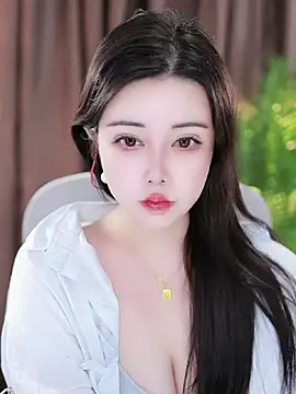 Qiaoqiao  online show from January 25, 7:28 pm