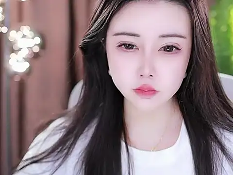 Qiaoqiao  online show from February 11, 7:38 pm