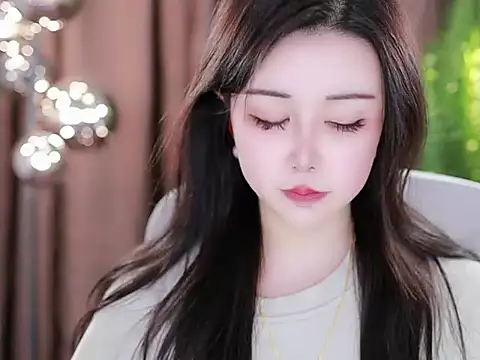 Qiaoqiao  online show from February 15, 10:11 am