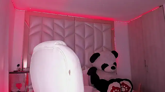 AlhanaRose online show from November 27, 12:13 am