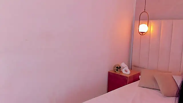 Snapshot of kosmic_Angel chatting on November 1, 1:35 pm kosmic Angel online show from November 1, 1:35 pm