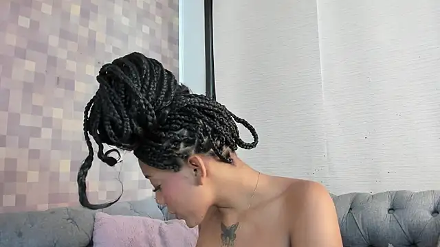 flavia cruz online show from September 25, 7:39 pm