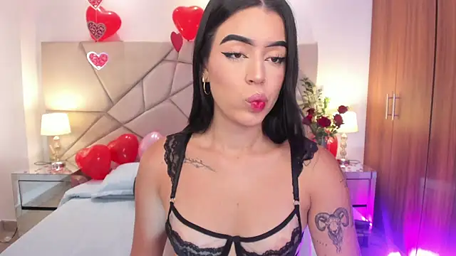 zoee jackson online show from February 15, 6:55 pm