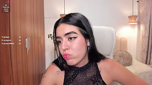 zoee jackson online show from March 20, 1:24 am