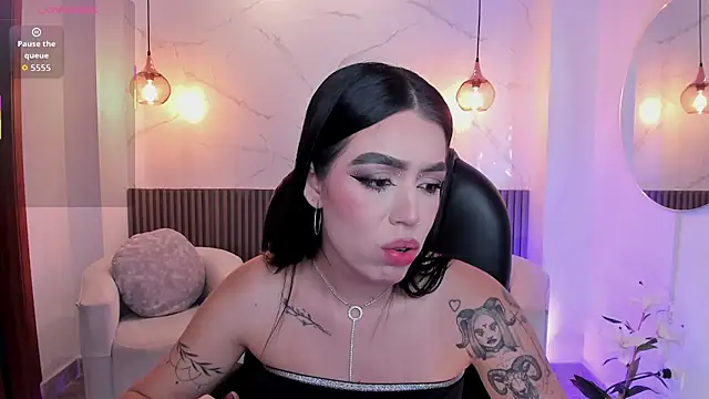 zoee jackson online show from June 14, 6:43 pm
