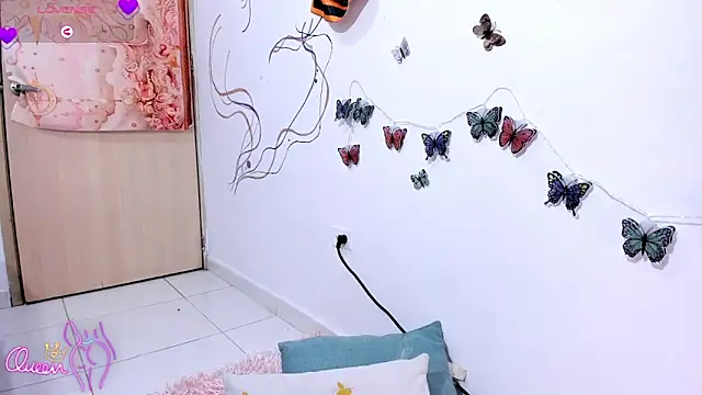 LilitRobins online show from April 22, 8:54 pm