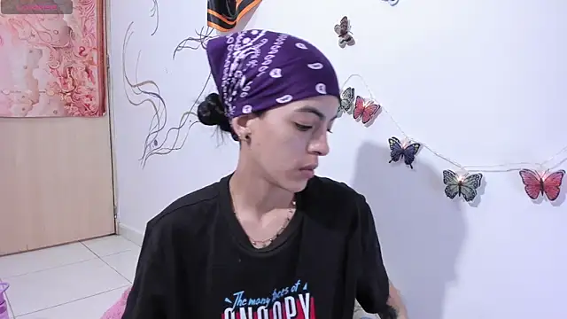 LilitRobins online show from May 24, 6:13 pm