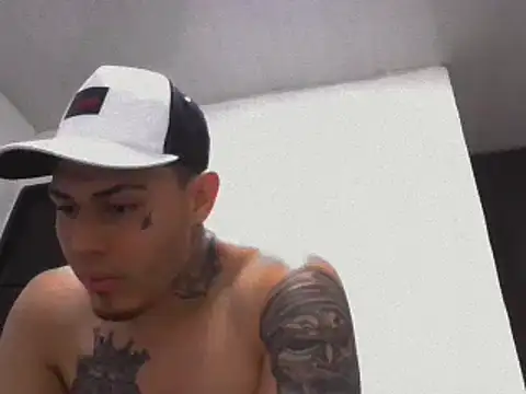 Snapshot of JAXXX367 chatting on February 9, 6:16 pm JAXXX367 online show from February 9, 6:16 pm