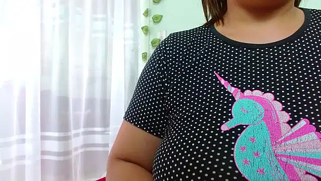 Snapshot of MirandaDream2 chatting on October 7, 2:14 pm MirandaDream2 online show from October 7, 2:14 pm