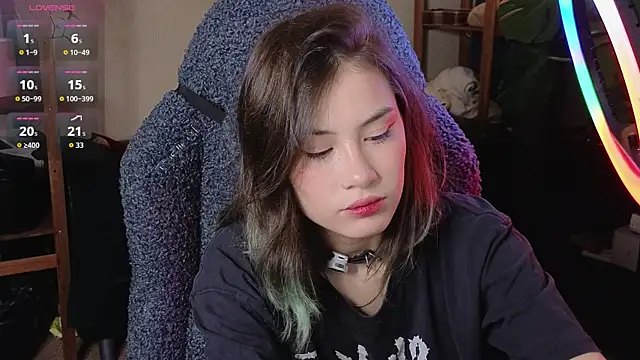 alicekiit online show from October 21, 12:33 am