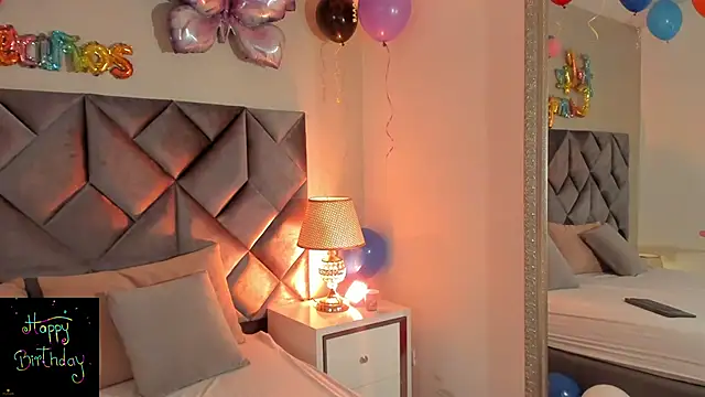 Luisa0110 online show from October 1, 8:37 pm