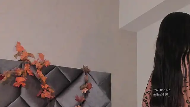 Luisa0110 online show from October 29, 7:26 pm