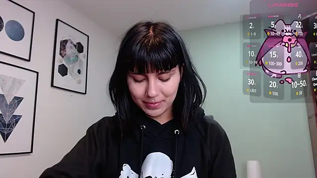 Snapshot of amy_adams1 chatting on October 10, 4:22 am amy adams1 online show from October 10, 4:22 am