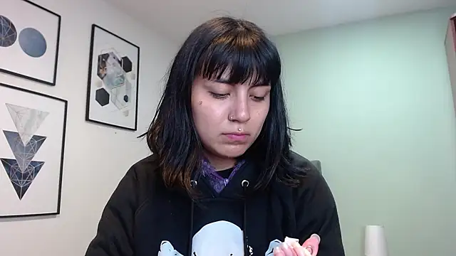 Snapshot of amy_adams1 chatting on October 29, 4:37 am amy adams1 online show from October 29, 4:37 am