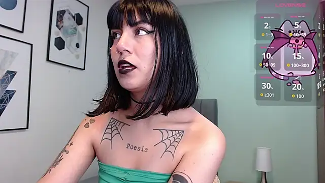 Snapshot of amy_adams1 chatting on October 31, 4:57 am amy adams1 online show from October 31, 4:57 am