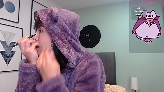 Snapshot of amy_adams1 chatting on November 7, 4:45 am amy adams1 online show from November 7, 4:45 am